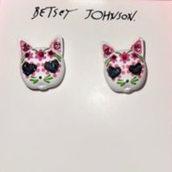 New Betsey Johnson Sugar Skull Cat Stud Earrings - Picture 11 of 12